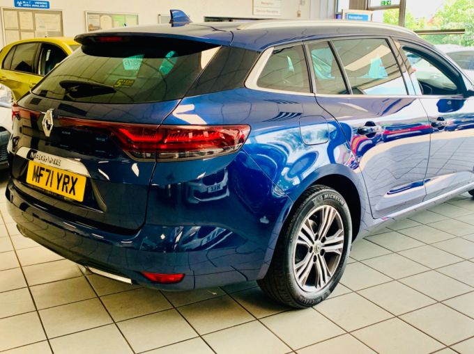 RENAULT MEGANE ICONIC DCI - 5718 - 7