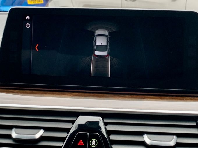 BMW 5 SERIES 520D XDRIVE M SPORT - 5886 - 16