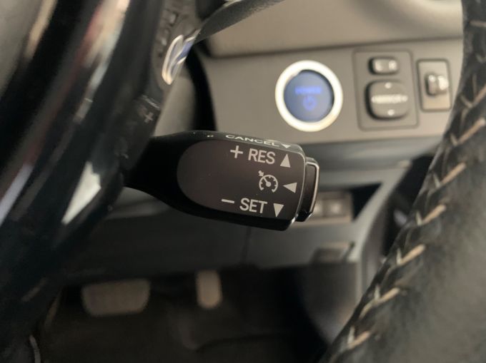 TOYOTA YARIS VVT-I ICON TECH - 5724 - 20