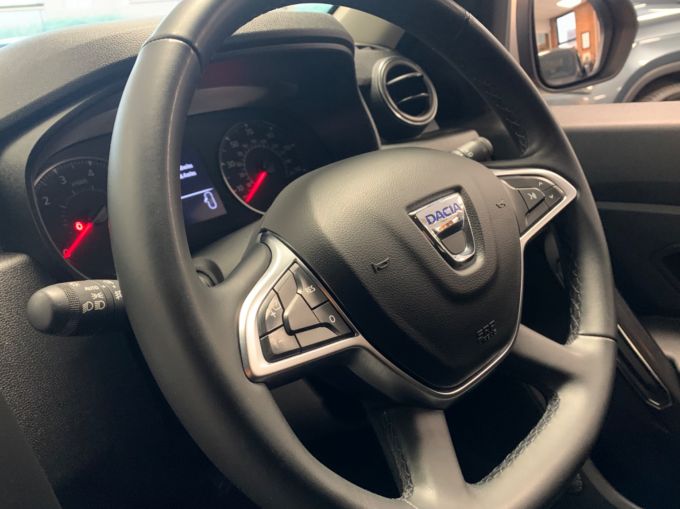 DACIA DUSTER COMFORT DCI - 5970 - 13