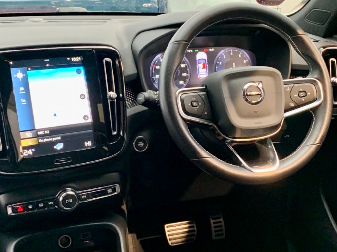 VOLVO XC40 B4 R-DESIGN MHEV - 5871 - 14