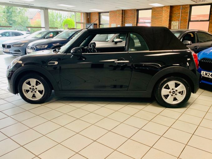 MINI CONVERTIBLE COOPER CLASSIC - 5786 - 15