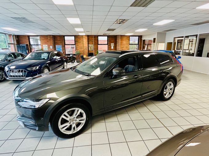 VOLVO V90 D5 POWERPULSE CROSS COUNTRY AWD - 5803 - 17