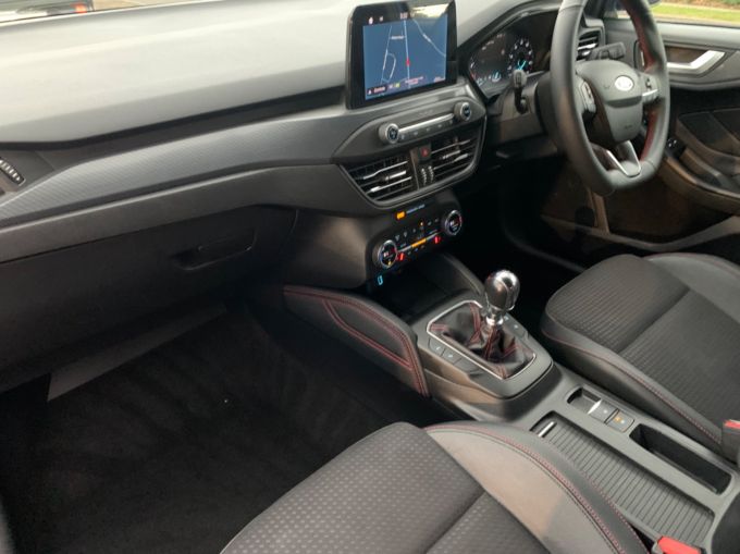 FORD FOCUS ST-LINE X - 5884 - 10