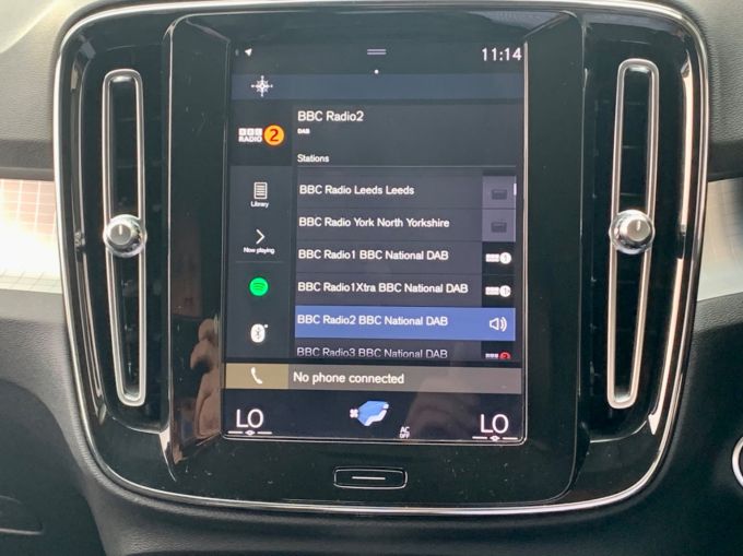 VOLVO XC40 D3 MOMENTUM - 5775 - 18