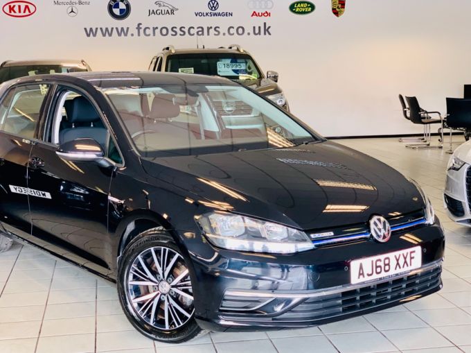 VOLKSWAGEN GOLF SE NAVIGATION TSI EVO DSG - 5106 - 4