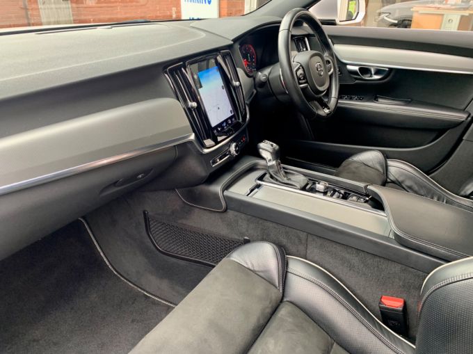 VOLVO S90 D4 R-DESIGN - 5849 - 2