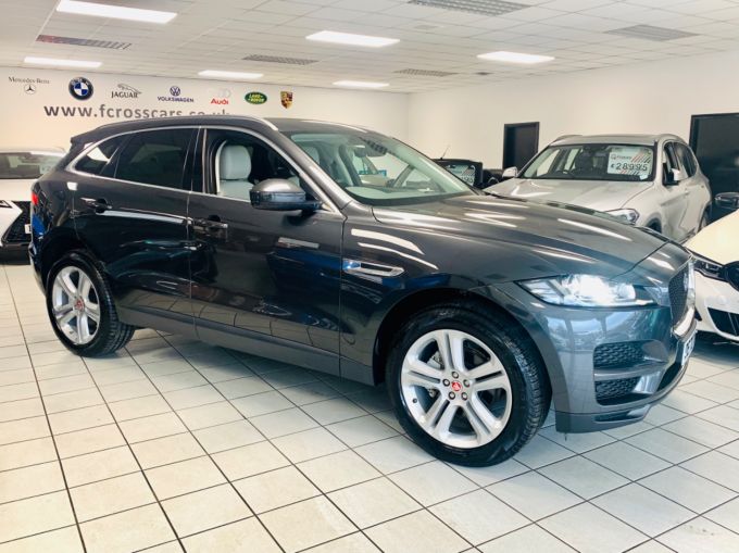 JAGUAR F-PACE PORTFOLIO AWD - 5850 - 6