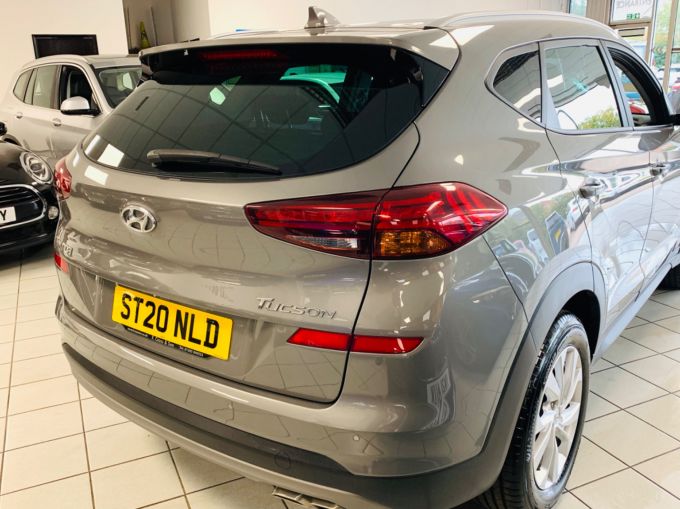 HYUNDAI TUCSON T-GDI SE NAV - 5865 - 6