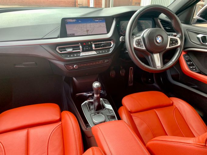 BMW 1 SERIES 118I M SPORT - 5698 - 13
