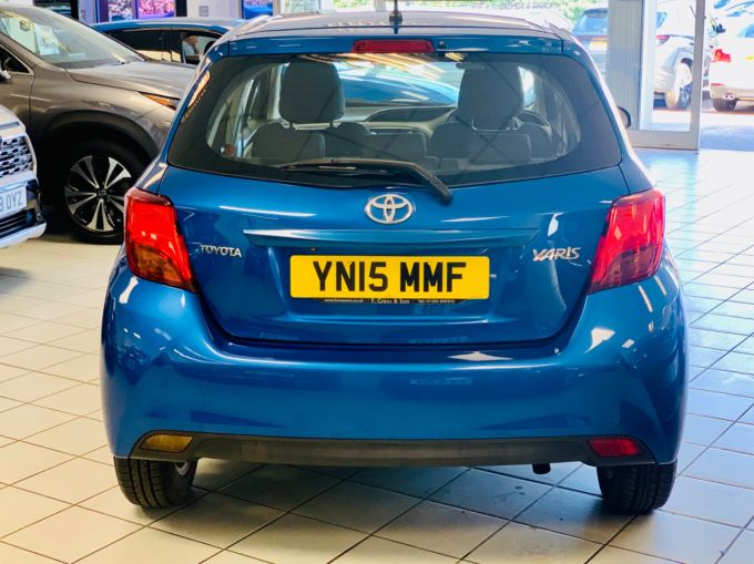 TOYOTA YARIS VVT-I ICON - 5735 - 8