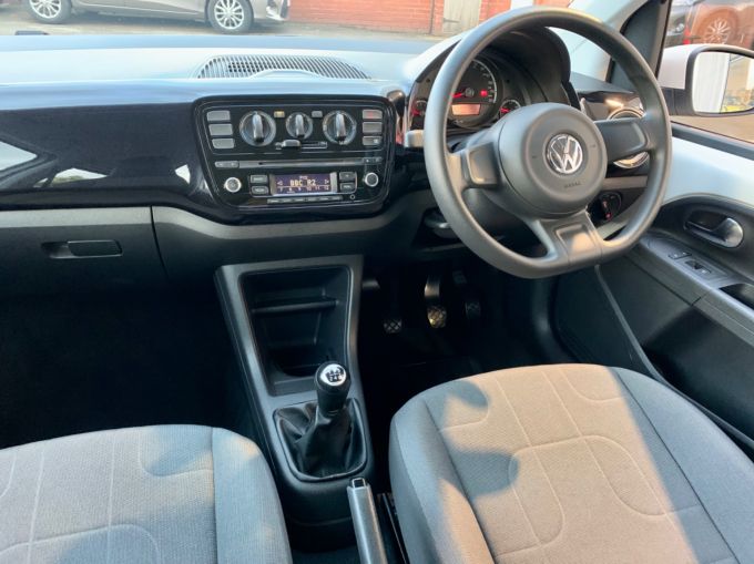 VOLKSWAGEN UP MOVE UP - 5872 - 14