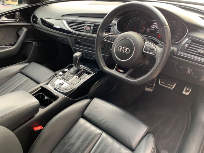 AUDI A6 AVANT TFSI BLACK EDITION - 5981 - 12