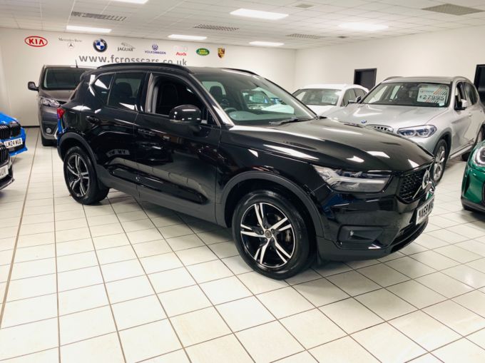 VOLVO XC40 T3 R-DESIGN - 5918 - 6