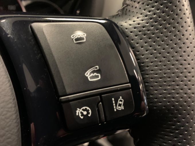 TOYOTA YARIS VVT-I DESIGN TSS - 5157 - 17