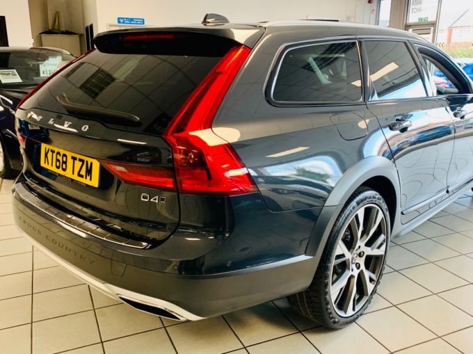 VOLVO V90 D4 CROSS COUNTRY PRO AWD - 5893 - 7
