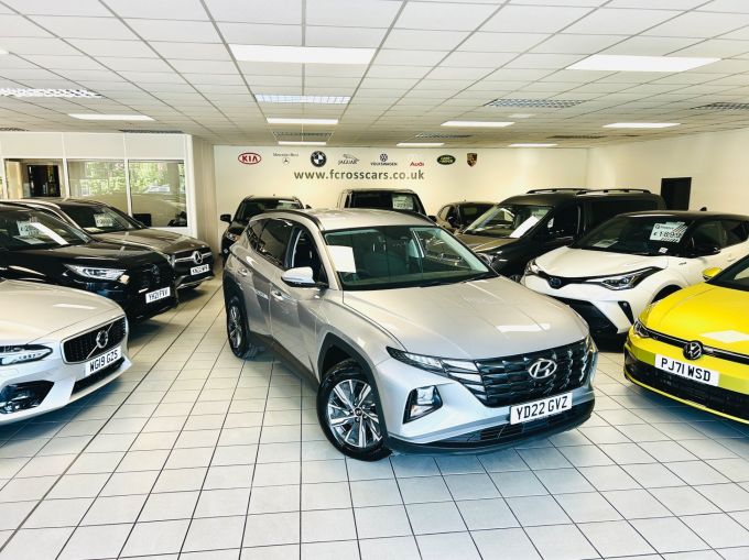 HYUNDAI TUCSON T-GDI SE CONNECT - 5688 - 4