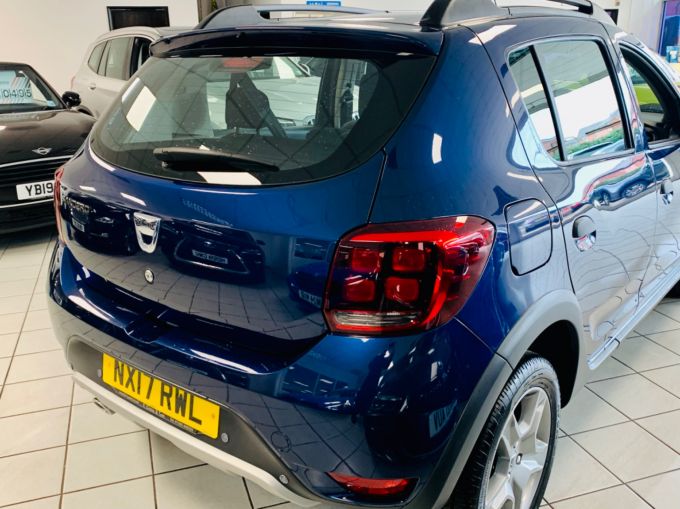 DACIA SANDERO STEPWAY AMBIANCE DCI - 5890 - 7