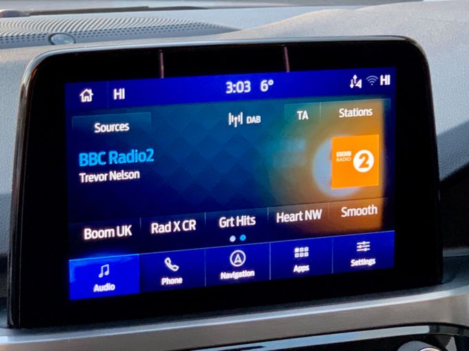 FORD KUGA TITANIUM EDITION - 5925 - 17