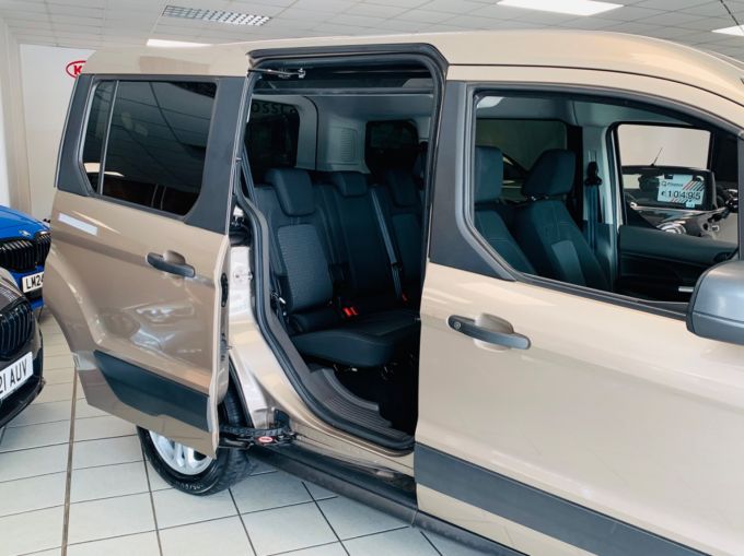 FORD TOURNEO CONNECT ZETEC TDCI - 5794 - 6