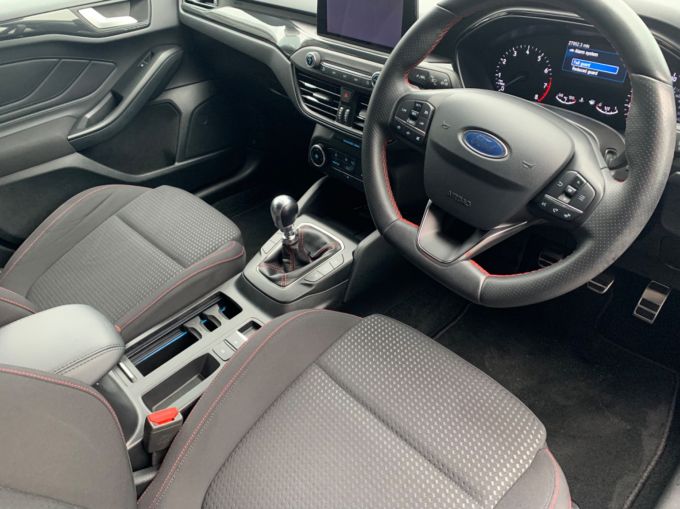 FORD FOCUS ST-LINE - 5127 - 11