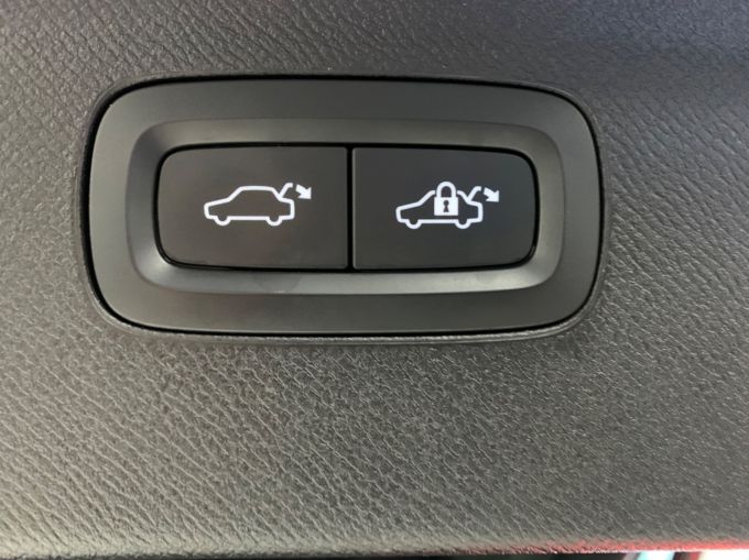 VOLVO XC90 D5 POWERPULSE INSCRIPTION AWD - 5931 - 28