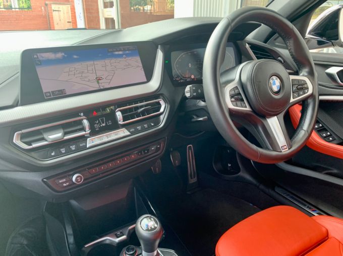 BMW 1 SERIES 118I M SPORT - 5698 - 12