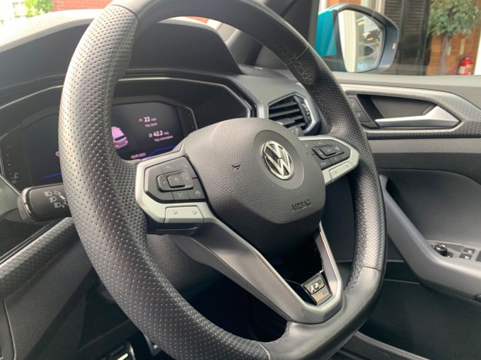 VOLKSWAGEN T-CROSS R-LINE TSI DSG - 5823 - 14