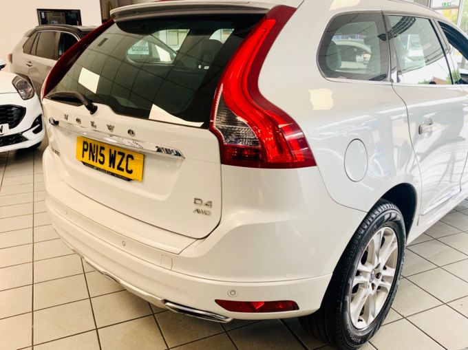 VOLVO XC60 D4 SE LUX NAV AWD - 5780 - 6