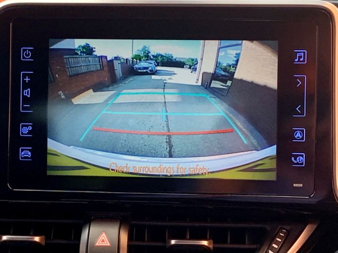 TOYOTA CHR DESIGN - 5826 - 18