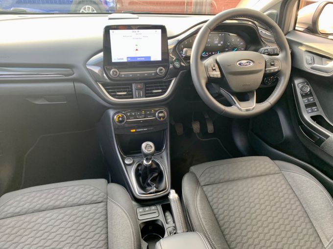 FORD PUMA TITANIUM - 5920 - 12