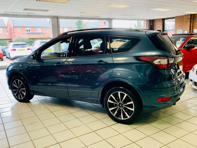 FORD KUGA ST-LINE TDCI - 4890 - 8