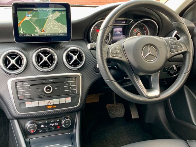 MERCEDES A-CLASS A 200 D SPORT PREMIUM - 5175 - 13
