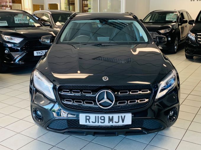MERCEDES GLA-CLASS GLA 180 URBAN EDITION - 5682 - 4