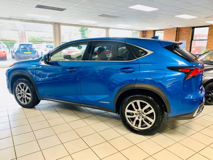 LEXUS NX 300H PREMIUM - 5876 - 11