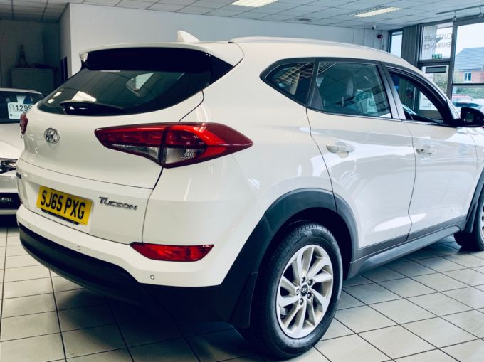 HYUNDAI TUCSON CRDI SE NAV BLUE DRIVE - 5130 - 6