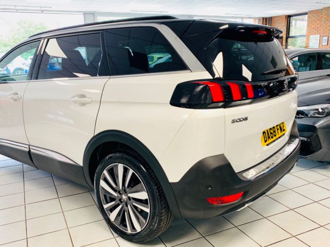 PEUGEOT 5008 BLUEHDI S/S GT LINE PREMIUM - 5789 - 9