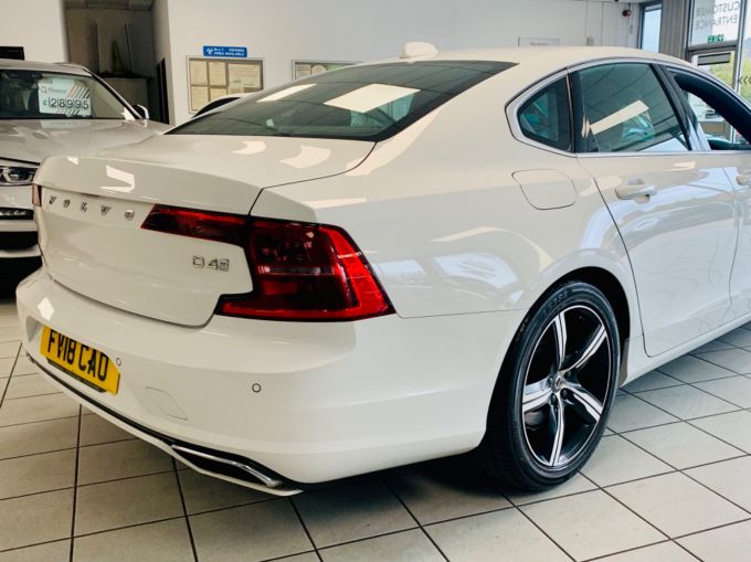 VOLVO S90 D4 R-DESIGN - 5849 - 7