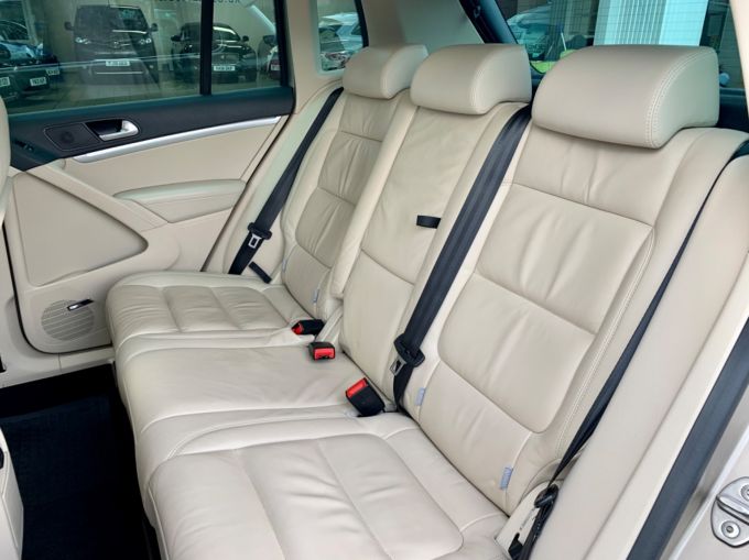 VOLKSWAGEN TIGUAN MATCH EDITION TDI BMT 4MOTION DSG - 5915 - 29