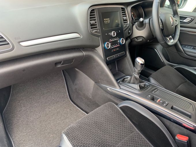 RENAULT MEGANE DYNAMIQUE NAV TCE - 5805 - 10