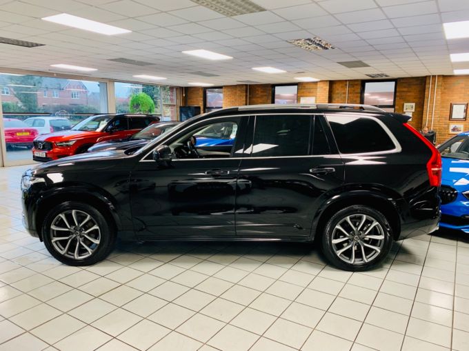 VOLVO XC90 D5 POWERPULSE MOMENTUM PRO AWD - 5896 - 5