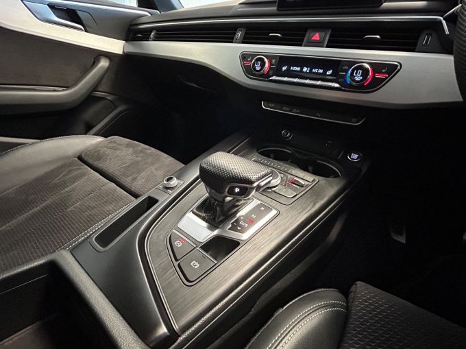 AUDI A4 TFSI S LINE MHEV - 5674 - 24