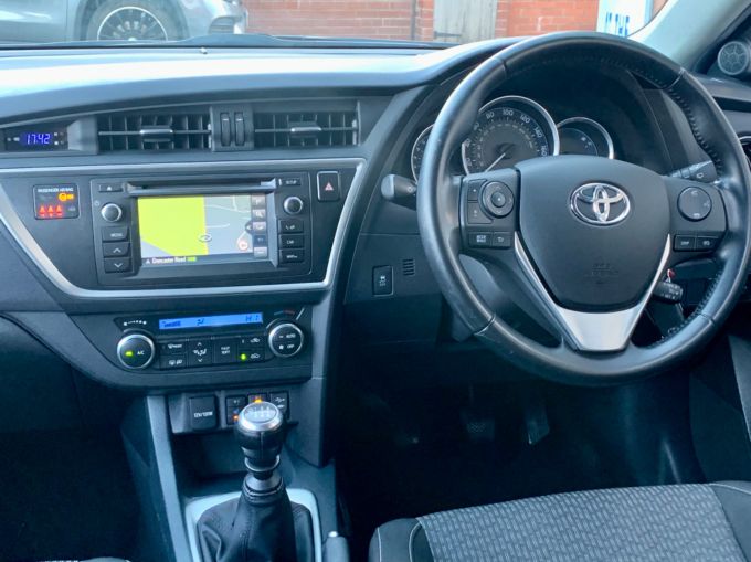 TOYOTA AURIS DUAL VVT-I ICON PLUS - 5828 - 12