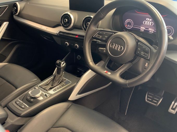AUDI Q2 TFSI S LINE BLACK EDITION - 5773 - 11