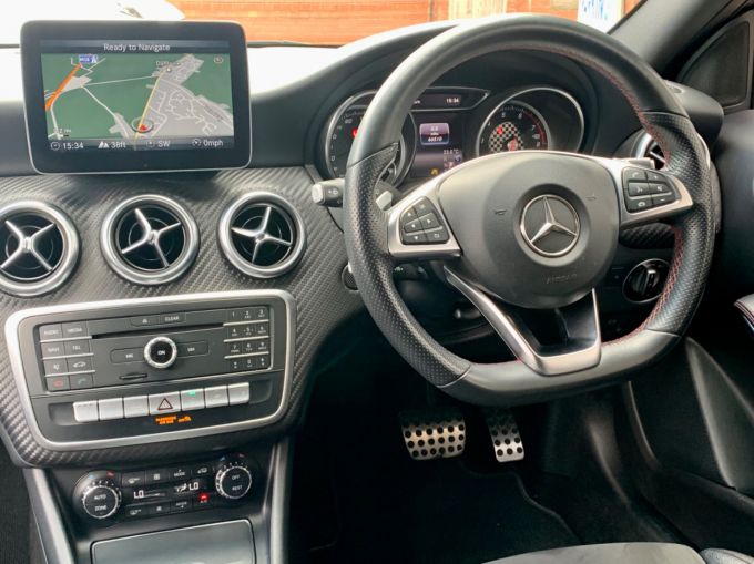 MERCEDES A-CLASS Delivering to Doncaster - 5697 - 12