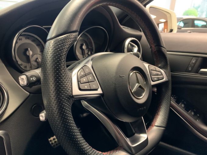 MERCEDES GLA-CLASS GLA 200 D AMG LINE EXECUTIVE - 5969 - 12