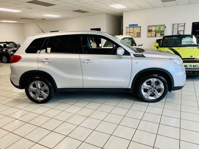 SUZUKI VITARA SZ-T - 5934 - 6