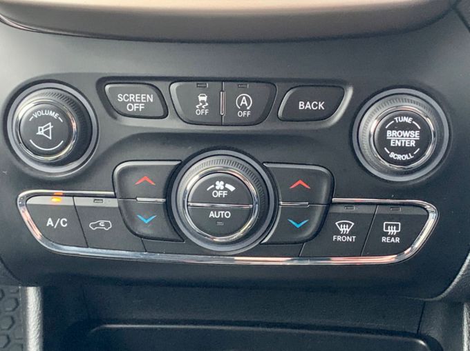 JEEP CHEROKEE M-JET II LIMITED - 5939 - 13