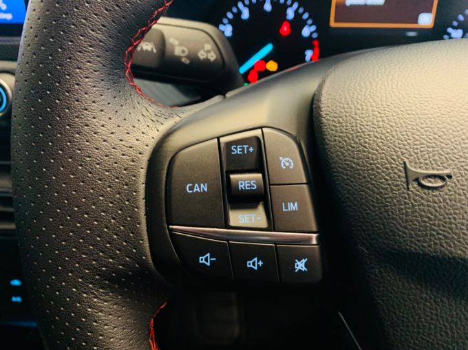 FORD FOCUS ST-LINE - 5127 - 17