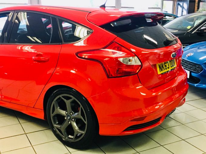 FORD FOCUS ST-2 - 4525 - 8